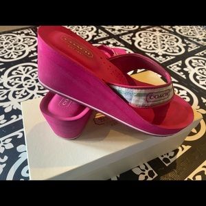 Coach sandals size 7